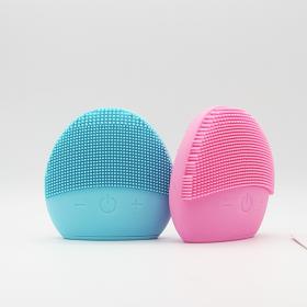 Silicone facial cleanser